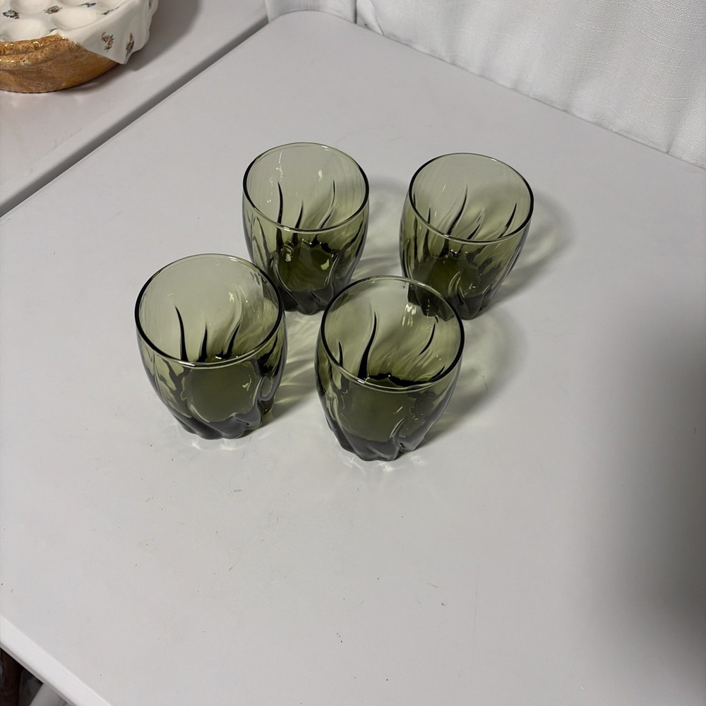 Vintage Anchor Hocking Central Park Olive Green Swirl Wave Glasses Set Of 4